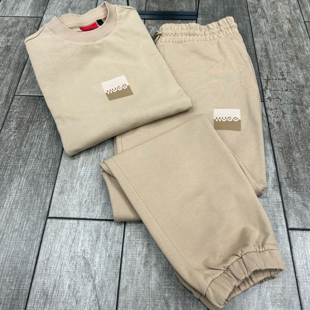 Hugo by Hugo Boss 2 Piece Men's Sweat Pants / Joggers + Sweatshirt Set  NWT